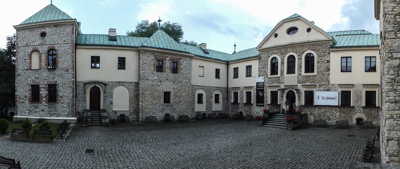 Plik:Sosnowiec zamek Sielecki 03.jpg