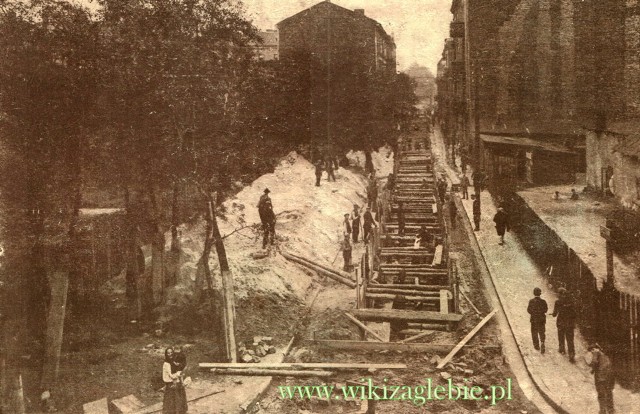 Plik:Sosnowiec 1927 budowa kanalizacji Kołłątaja.JPG
