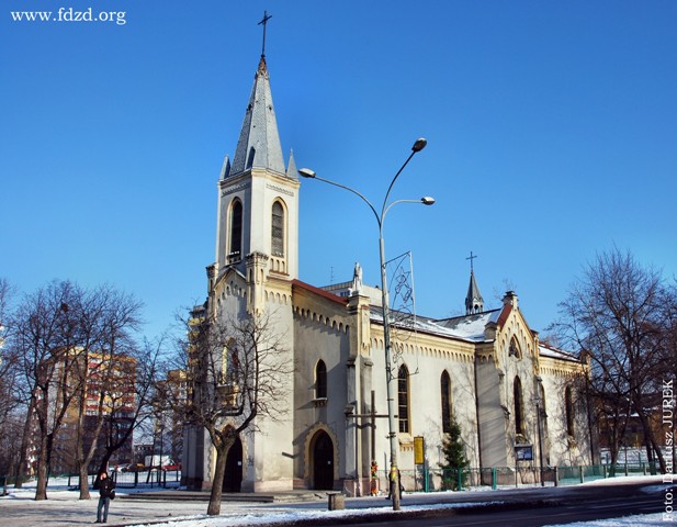 Plik:Kościół św Barbary w Sosnowcu 01.JPG