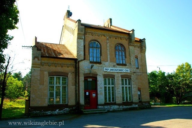 Plik:Jaroszowiec Stacja kolejowa Jaroszowiec Olkuski 001.JPG
