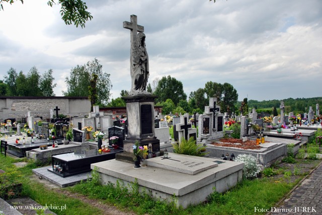 Plik:Sosnowiec Milowice cmentarz katolicki 003.JPG