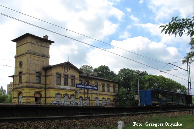 Plik:Dąbrowa Górnicza-Gołonóg. Stacja kolejowa.JPG