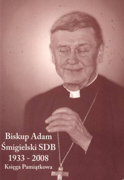 Plik:Biskup Adam Śmigielski SDB 1933 – 2008, Księga Pamiątkowa.jpg