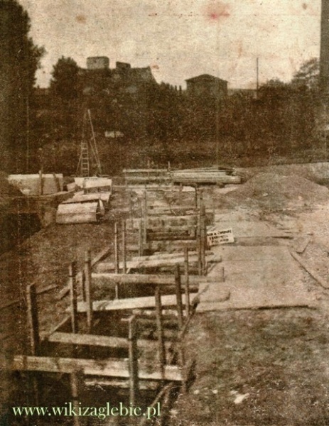 Plik:Sosnowiec 1927 budowa kanalizacj Pańska.JPG