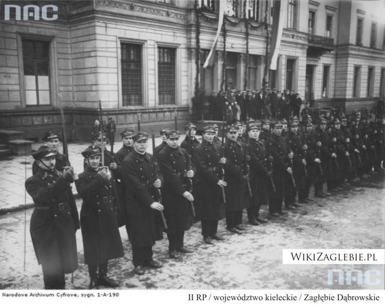 Plik:Uroczystości imieninowe Józefa Piłsudskiego w Sosnowcu.jpg
