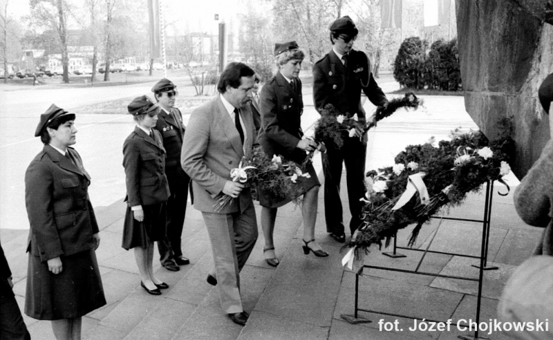 Plik:Sosnowiec 1 maja1988-0009.jpg