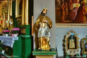Sączów kościół p.w. św. Jakuba Apostoła 120 rzeźba św. Jana Nepomucena.JPG