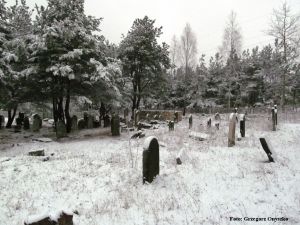 Nowy cmentarz zydowski w Olkuszu zima. 01.JPG