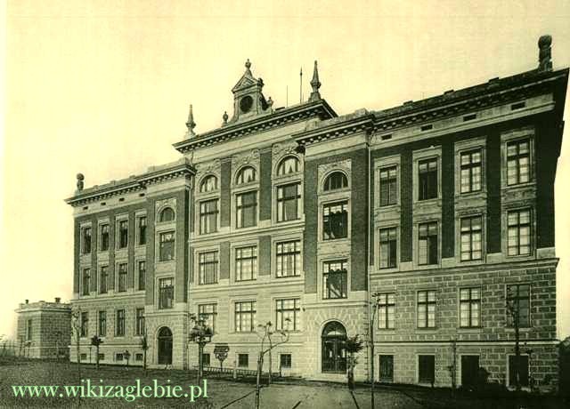 Plik:Sosnowiec Szkoła Realna 04.JPG