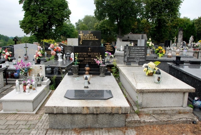 Plik:Cmentarz w Czeladzi Kucewicz Eugeniusz 01.JPG