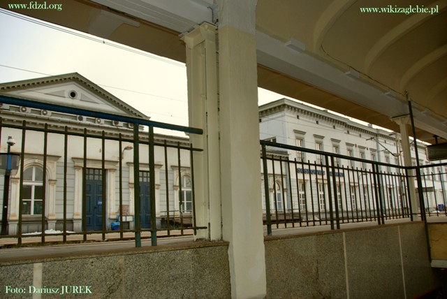 Plik:Sosnowiec Dworzec Kolejowy Sosnowiec Główny 011.JPG
