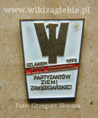 Plik:Odznaka Szlakiem Partyzantow Ziemi Zawiercianskiej 1978.jpg