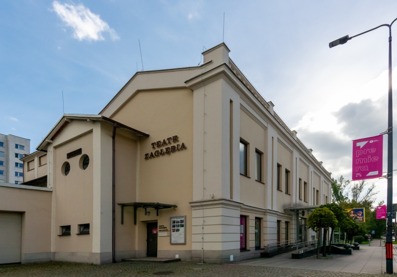 Plik:Budynek Teatru Zagłębia w Sosnowcu -2.jpg