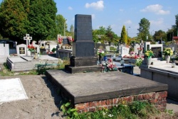 Dąbrowa Górnicza Cmentarz katolicki przy ul. Starocmentarnej 101 Korneli Kozłowski.JPG
