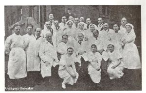 Sosnowiec. Zdjecie personelu szpitala zydowskiego (okolo 1932 r.). 01.jpg