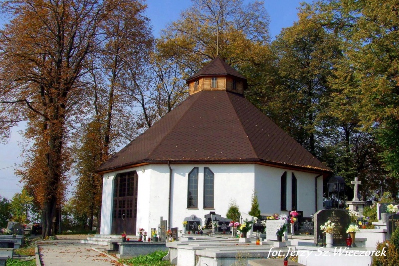 Plik:Cmentarz katolicki w Będzinie-Grodźcu.jpg